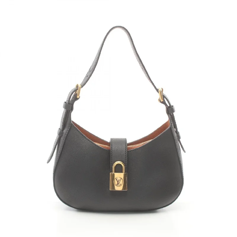 Casual Fashion Louis Vuitton Leather Shoulder Bag M24611 Modern Handbags With Stylish Discounts