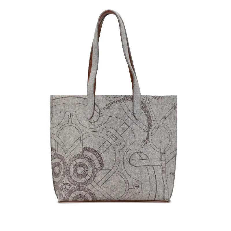 Flash Sale On Premium Bags Gray Hermès Felt Eperon dOr Carrimi Tote MM Trendy Backpacks With Big Discounts