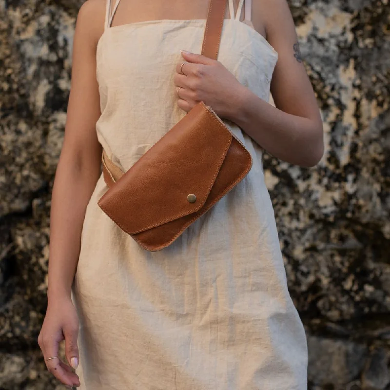 Belt Bag in Camel Leather